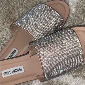 💎 NEW‼️ Rhinestone Steve Madden slide sandals!